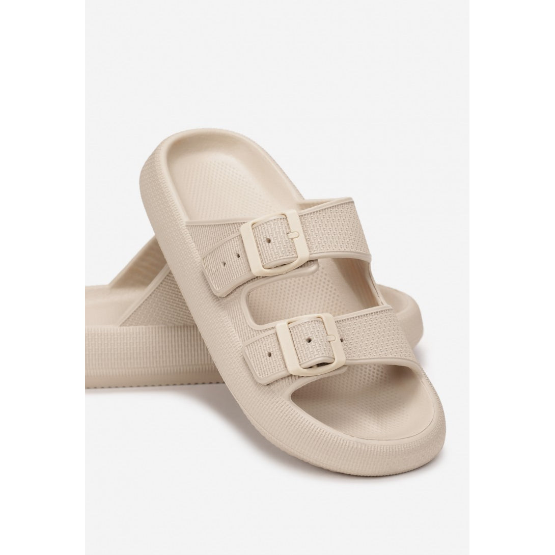 Flache Sandalen