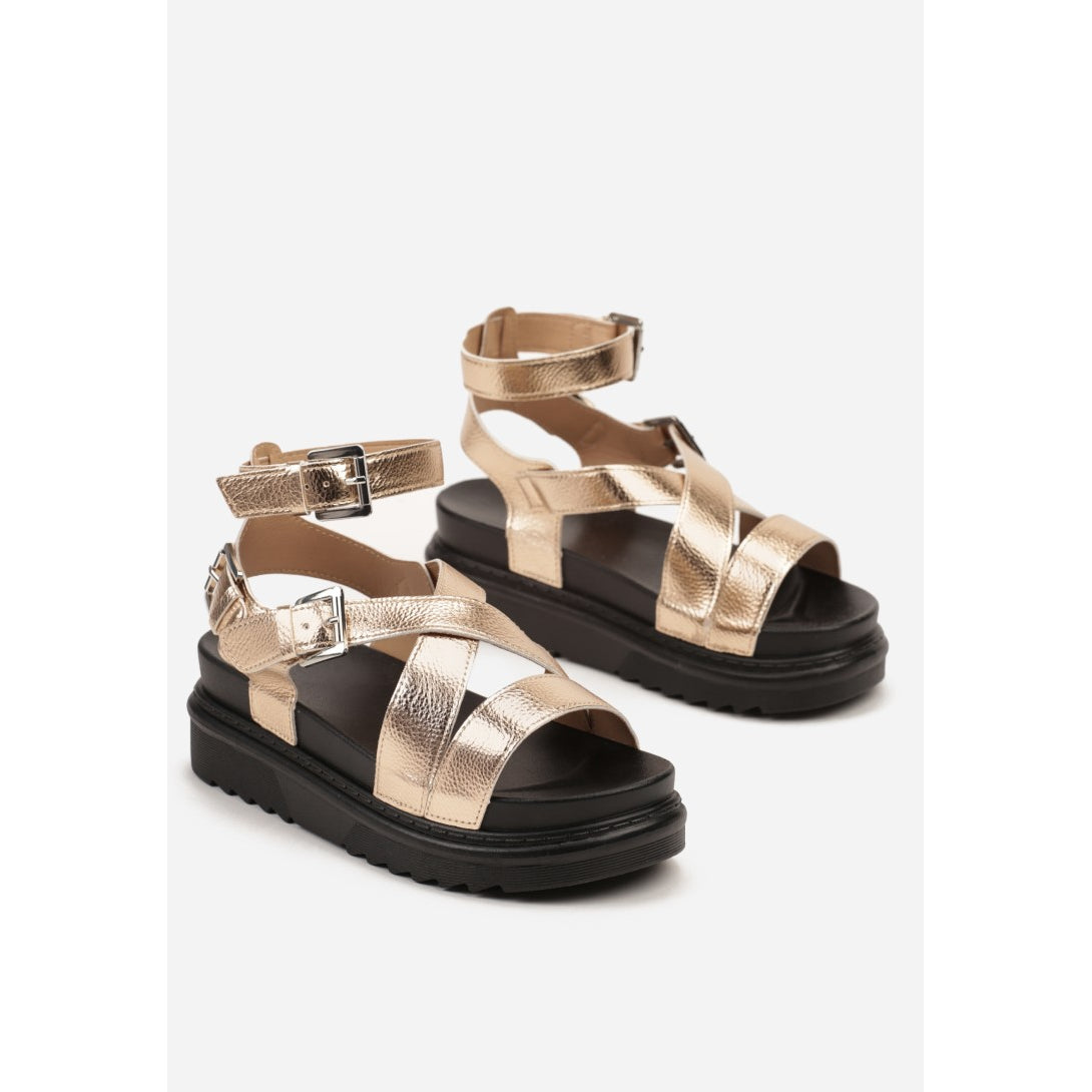 Flache Sandalen